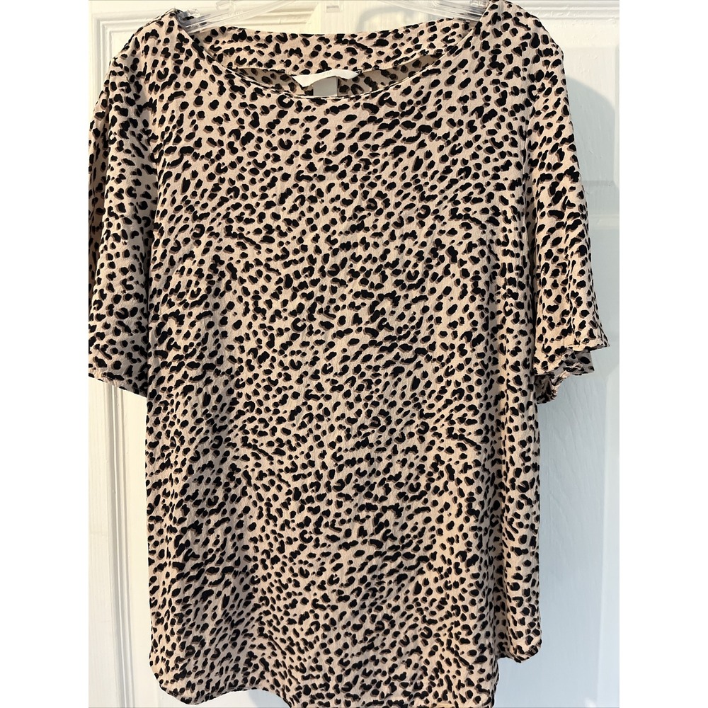H&M Women's Cheetah Top - Size Small Short Sleeve Knit